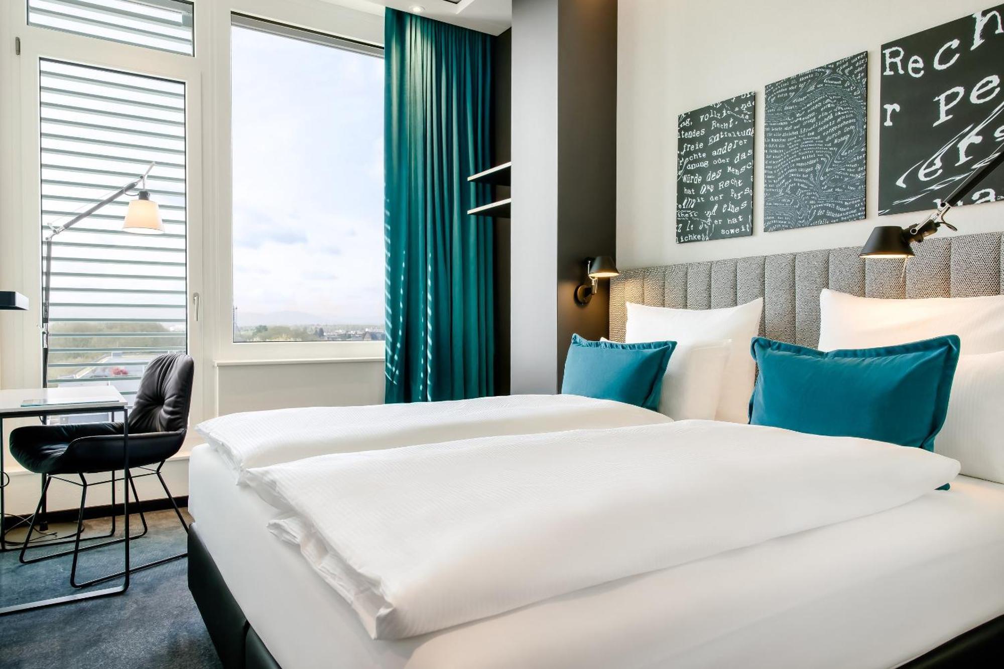 Motel One Karlsruhe Exterior foto
